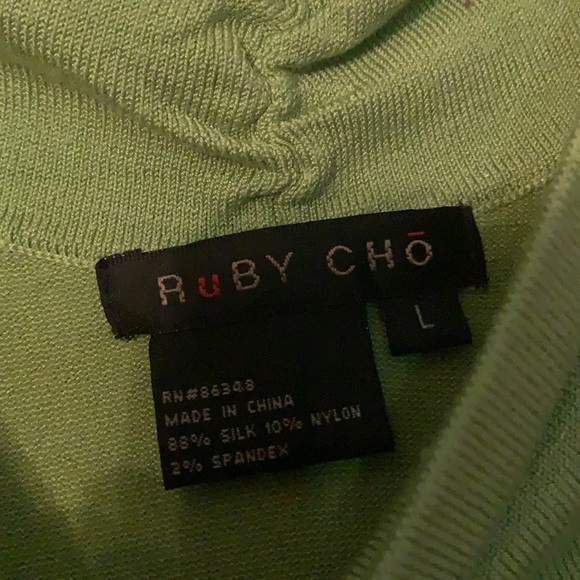 Ruby Cho Lime Tank Blouse with Brooch - Picture 5 of 8